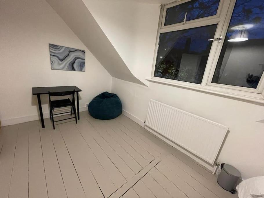 Beautiful 2 Bedroom On Tower Bridge London Exterior photo