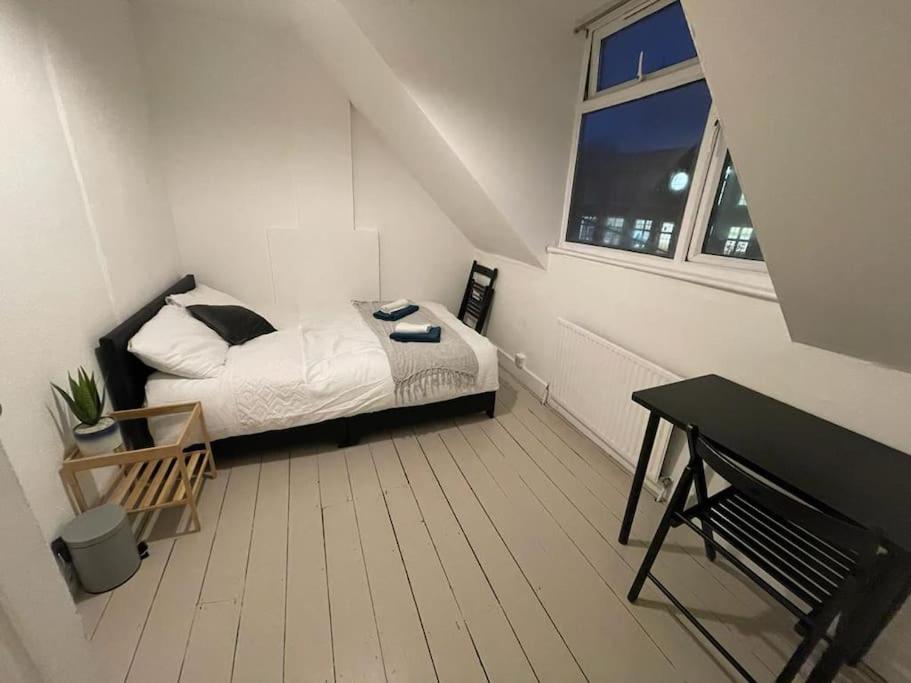 Beautiful 2 Bedroom On Tower Bridge London Exterior photo